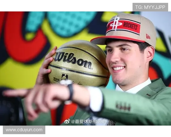 谢泼德谈球队定位与风格强调教练的指导作用与球员的自我发挥